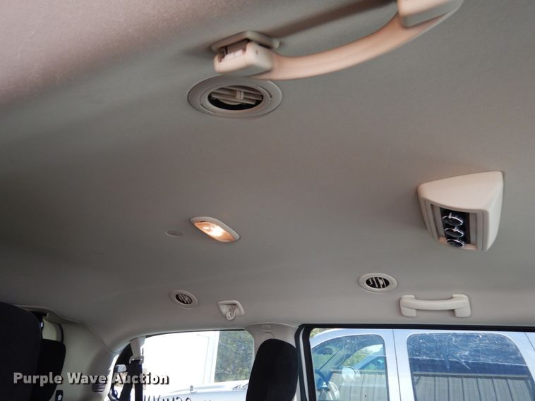 image for item DH6683 2012 Dodge Grand Caravan SE  van