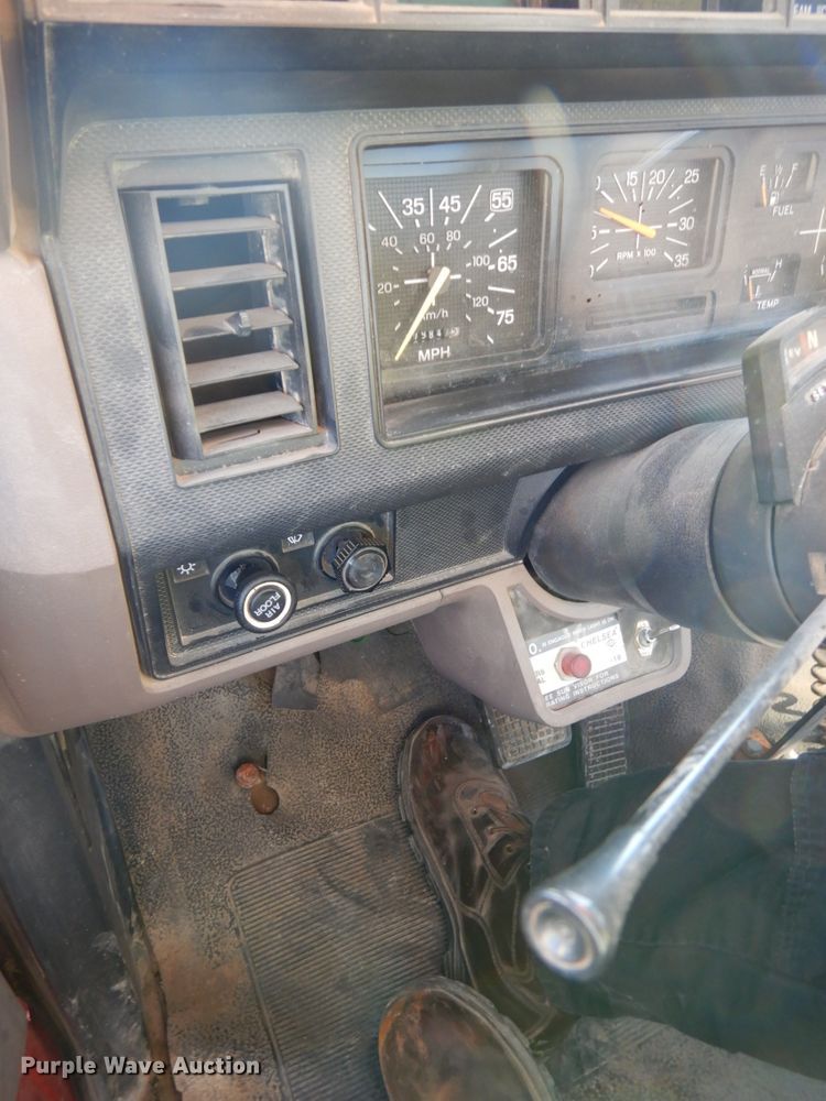 image for item DH6702 1995 Ford F800  dump flatbed truck