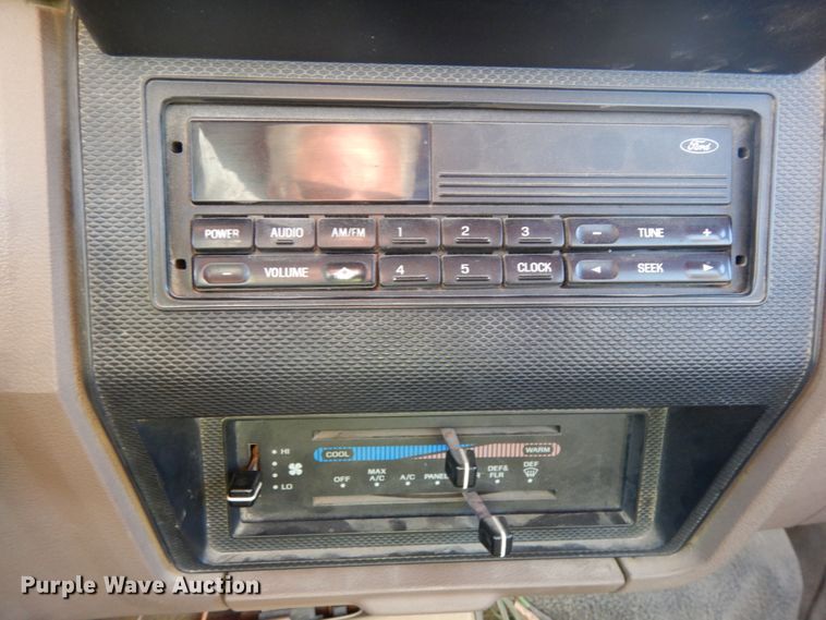 image for item DH6702 1995 Ford F800  dump flatbed truck