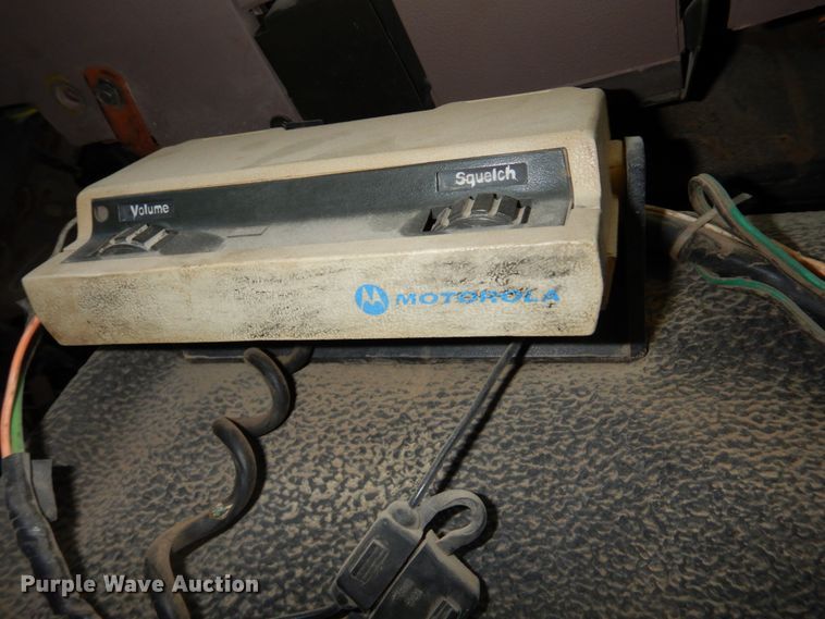 image for item DH6702 1995 Ford F800  dump flatbed truck