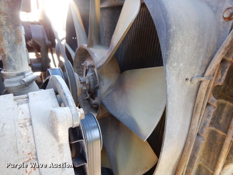 image for item DH6702 1995 Ford F800  dump flatbed truck