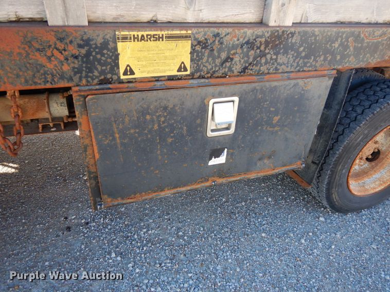 image for item DH6702 1995 Ford F800  dump flatbed truck