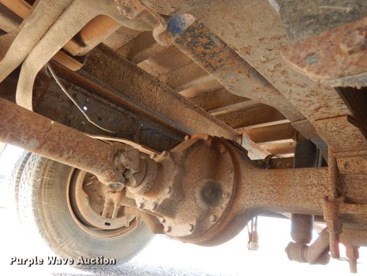 image for item DH6702 1995 Ford F800  dump flatbed truck