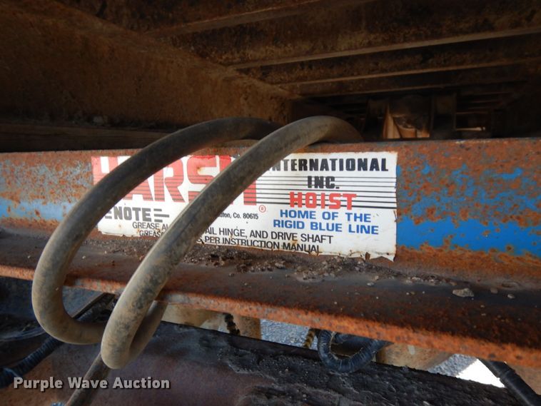 image for item DH6702 1995 Ford F800  dump flatbed truck