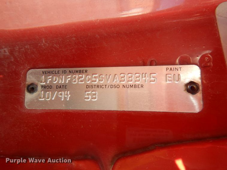 image for item DH6702 1995 Ford F800  dump flatbed truck