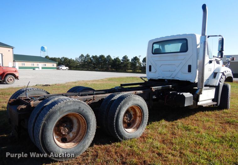 image for item DH6703 2014 International WorkStar 7600 SFA  truck cab and chassis