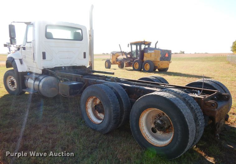 image for item DH6703 2014 International WorkStar 7600 SFA  truck cab and chassis
