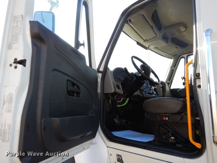 image for item DH6703 2014 International WorkStar 7600 SFA  truck cab and chassis