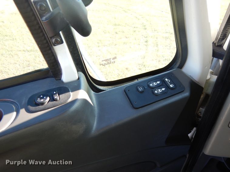 image for item DH6703 2014 International WorkStar 7600 SFA  truck cab and chassis