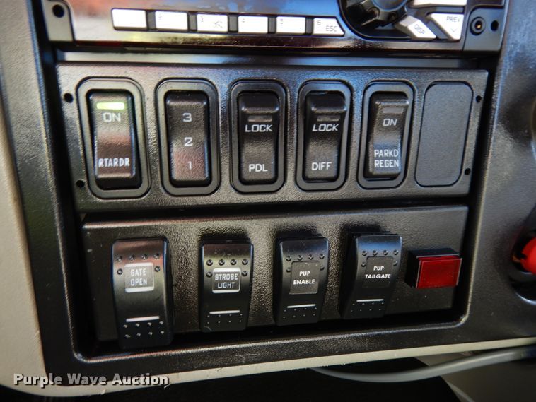 image for item DH6703 2014 International WorkStar 7600 SFA  truck cab and chassis