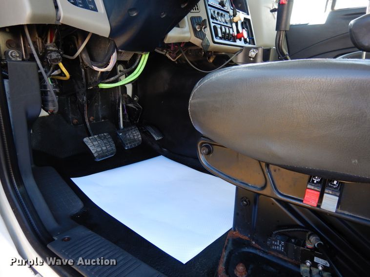 image for item DH6703 2014 International WorkStar 7600 SFA  truck cab and chassis