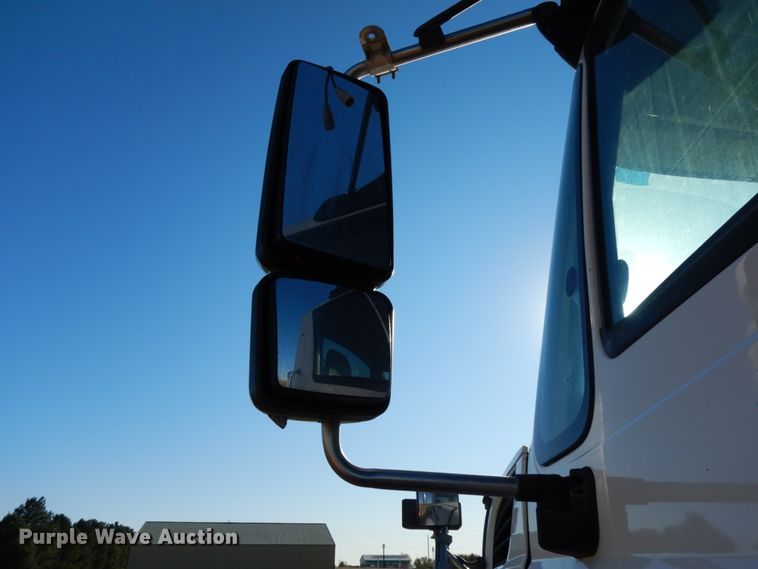 image for item DH6703 2014 International WorkStar 7600 SFA  truck cab and chassis