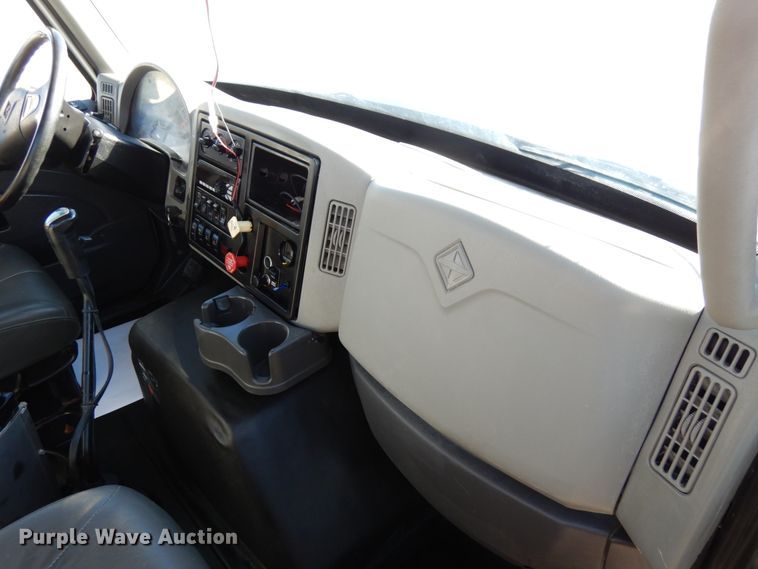 image for item DH6703 2014 International WorkStar 7600 SFA  truck cab and chassis