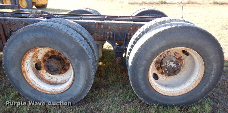 image for item DH6703 2014 International WorkStar 7600 SFA  truck cab and chassis