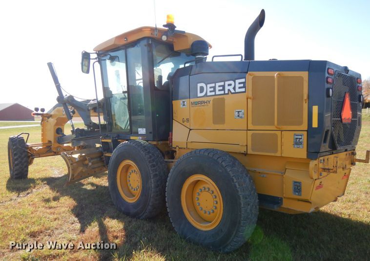 image for item DH6704 2014 John Deere 772G  motor grader