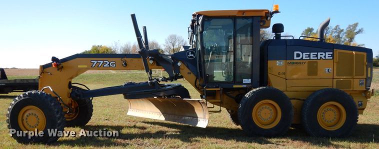 image for item DH6704 2014 John Deere 772G  motor grader