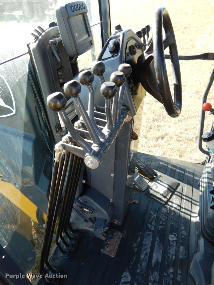 image for item DH6704 2014 John Deere 772G  motor grader