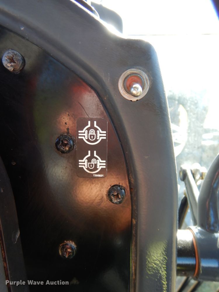 image for item DH6704 2014 John Deere 772G  motor grader