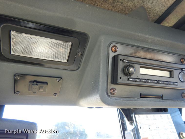 image for item DH6704 2014 John Deere 772G  motor grader