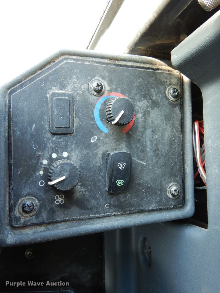 image for item DH6704 2014 John Deere 772G  motor grader