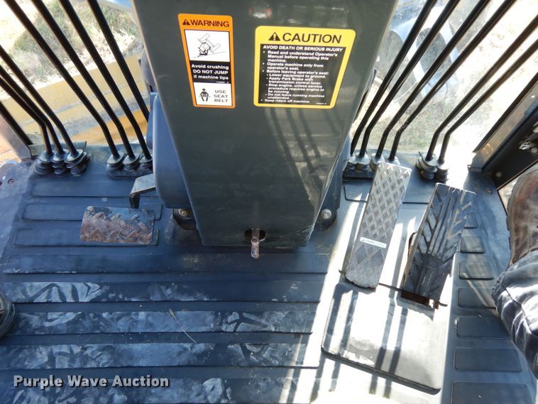 image for item DH6704 2014 John Deere 772G  motor grader