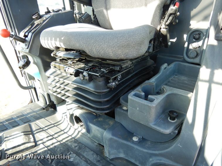 image for item DH6704 2014 John Deere 772G  motor grader