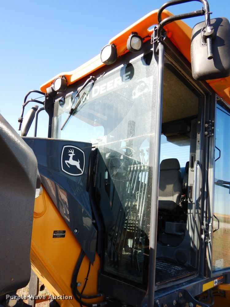 image for item DH6704 2014 John Deere 772G  motor grader