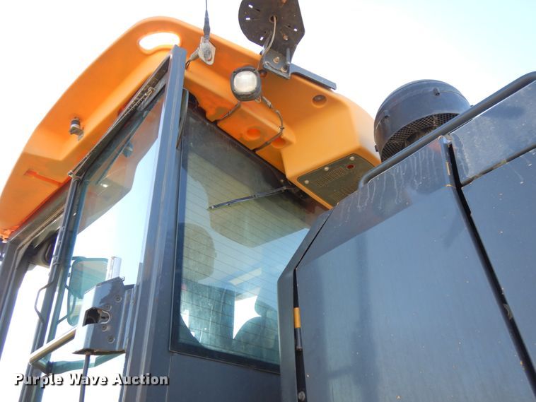 image for item DH6704 2014 John Deere 772G  motor grader