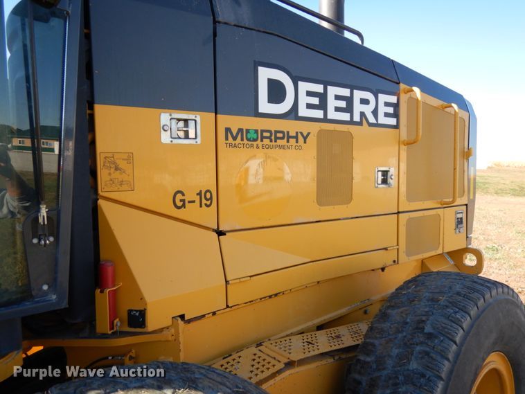 image for item DH6704 2014 John Deere 772G  motor grader