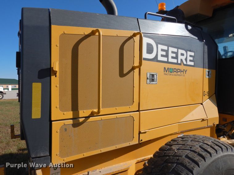 image for item DH6704 2014 John Deere 772G  motor grader