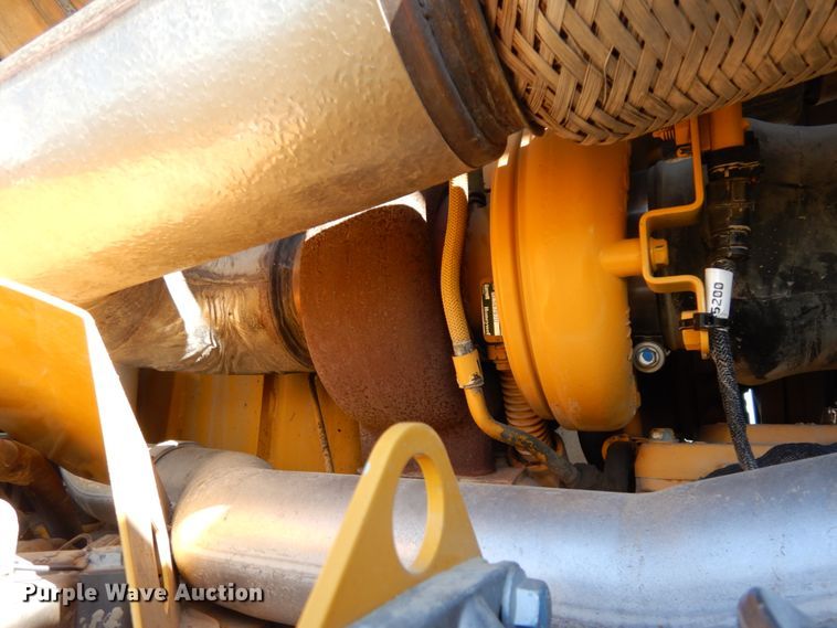 image for item DH6704 2014 John Deere 772G  motor grader