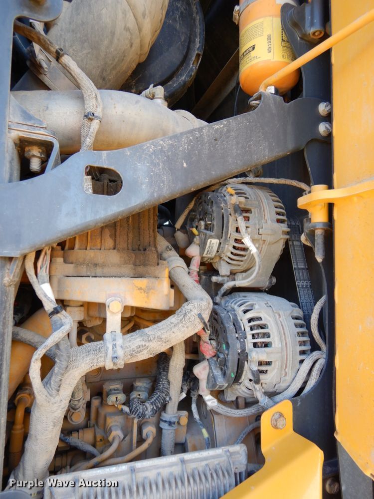 image for item DH6704 2014 John Deere 772G  motor grader