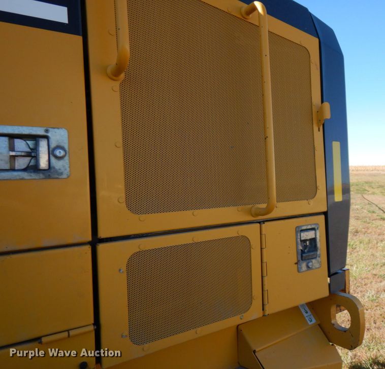 image for item DH6704 2014 John Deere 772G  motor grader