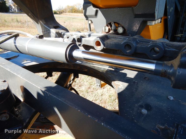 image for item DH6704 2014 John Deere 772G  motor grader