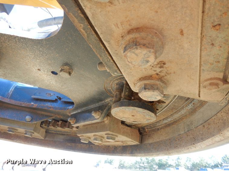 image for item DH6704 2014 John Deere 772G  motor grader