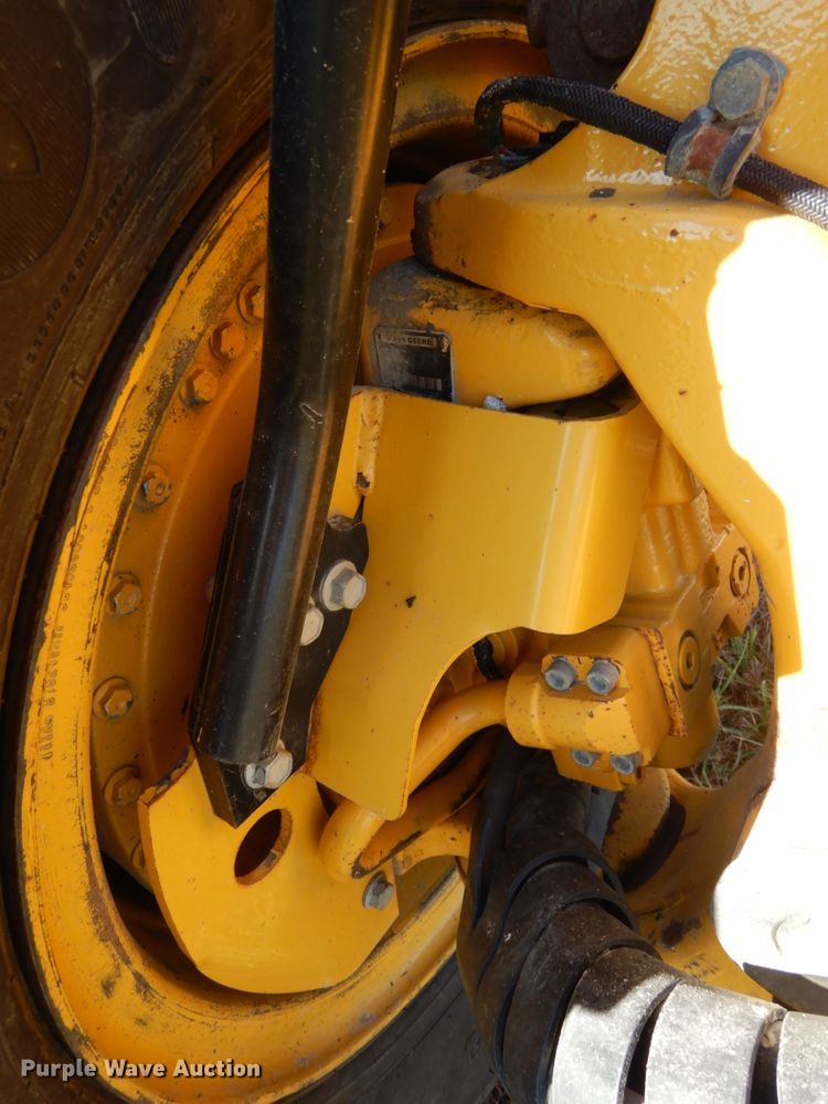 image for item DH6704 2014 John Deere 772G  motor grader