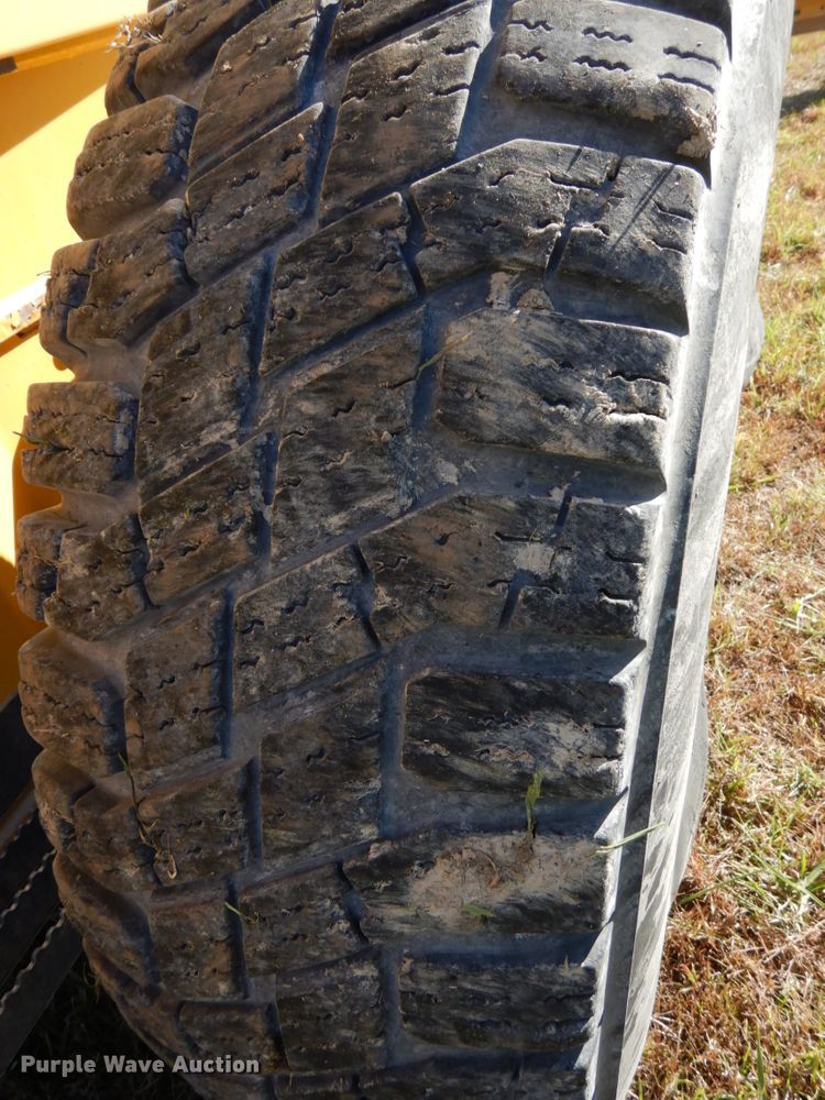 image for item DH6704 2014 John Deere 772G  motor grader