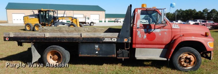 image for item DH6705 1995 Ford F800  dump flatbed truck