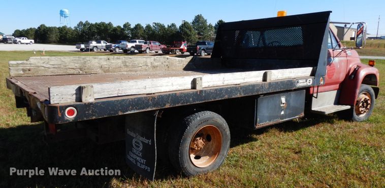 image for item DH6705 1995 Ford F800  dump flatbed truck