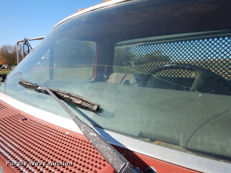 image for item DH6705 1995 Ford F800  dump flatbed truck