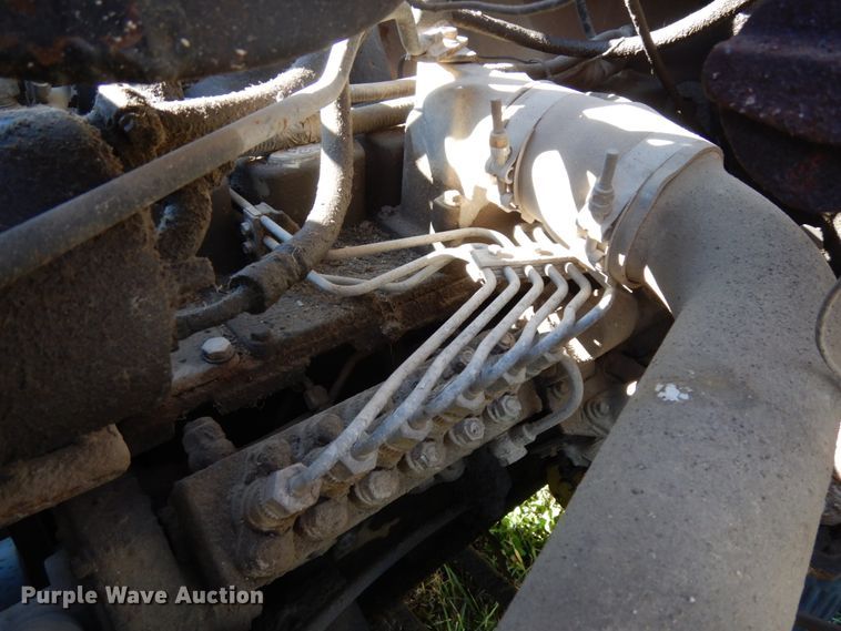 image for item DH6705 1995 Ford F800  dump flatbed truck