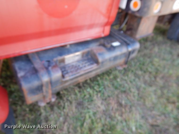 image for item DH6705 1995 Ford F800  dump flatbed truck