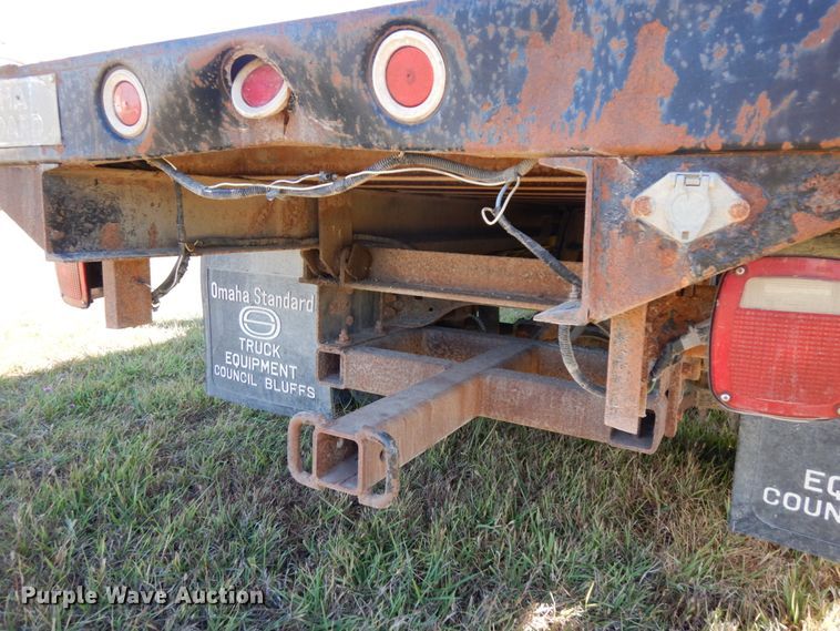 image for item DH6705 1995 Ford F800  dump flatbed truck