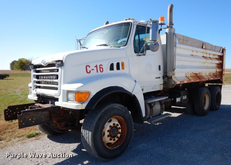 image for item DH6706 2006 Sterling LT9500  dump truck