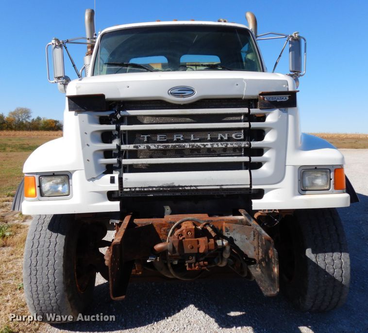 image for item DH6706 2006 Sterling LT9500  dump truck