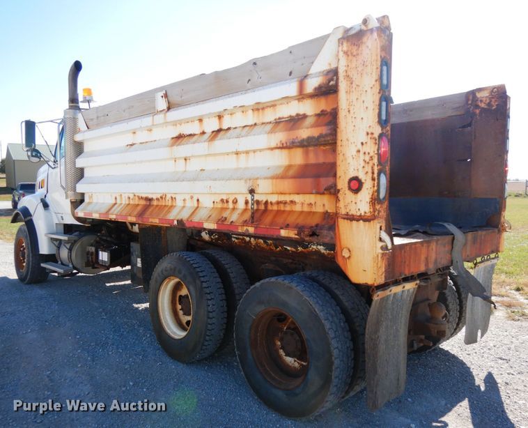 image for item DH6706 2006 Sterling LT9500  dump truck