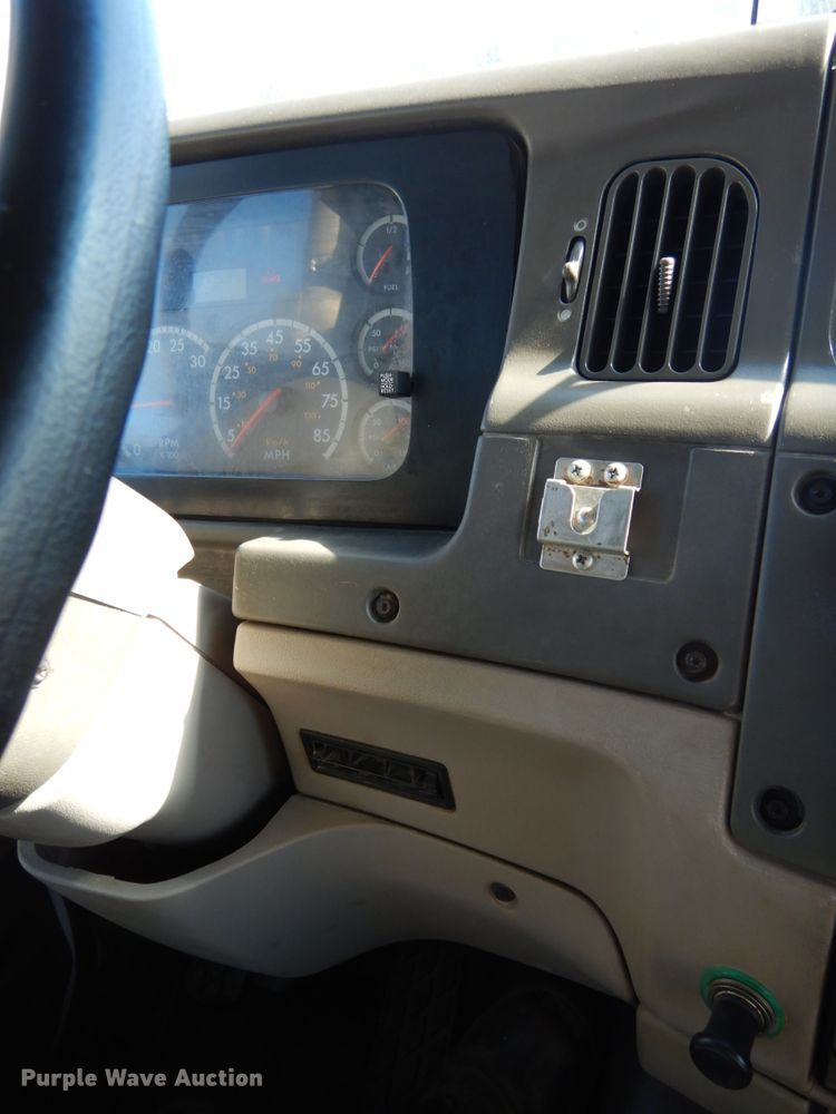 image for item DH6706 2006 Sterling LT9500  dump truck