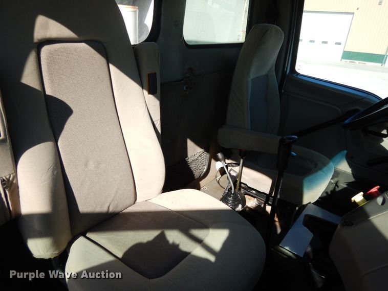 image for item DH6706 2006 Sterling LT9500  dump truck