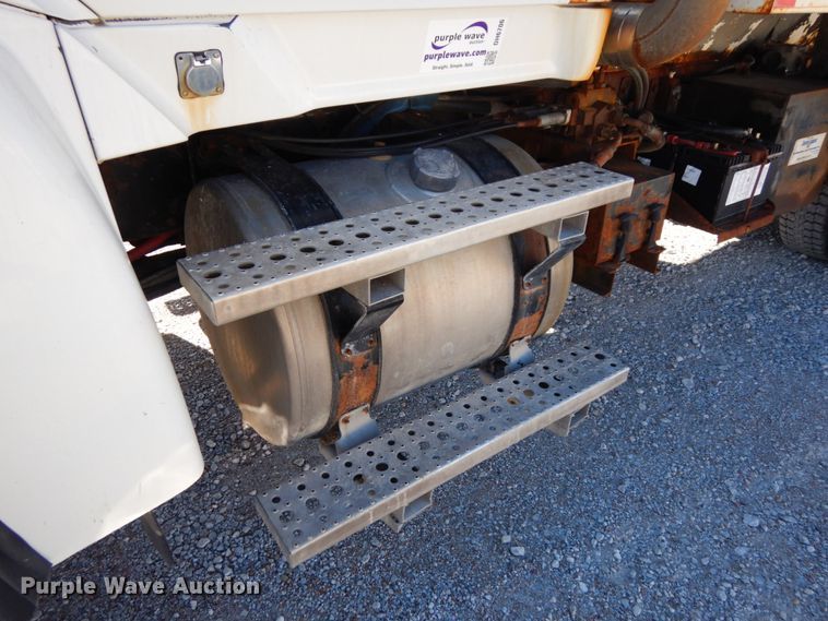 image for item DH6706 2006 Sterling LT9500  dump truck