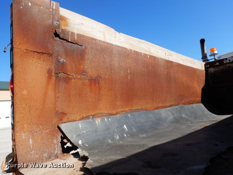 image for item DH6706 2006 Sterling LT9500  dump truck